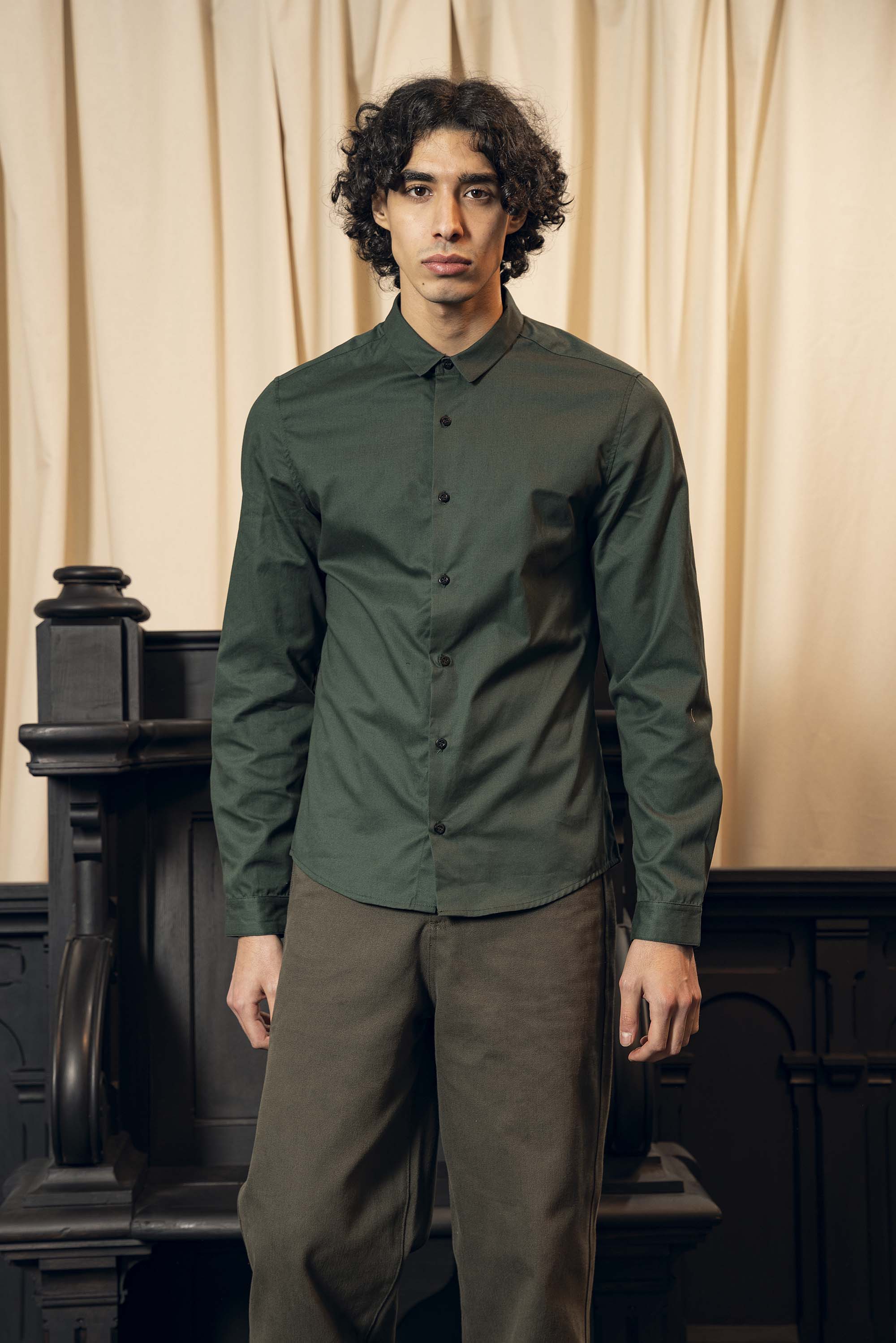 Chemise Homme Verte Coupe Slim Petit Col MISERICORDIA Misericordia