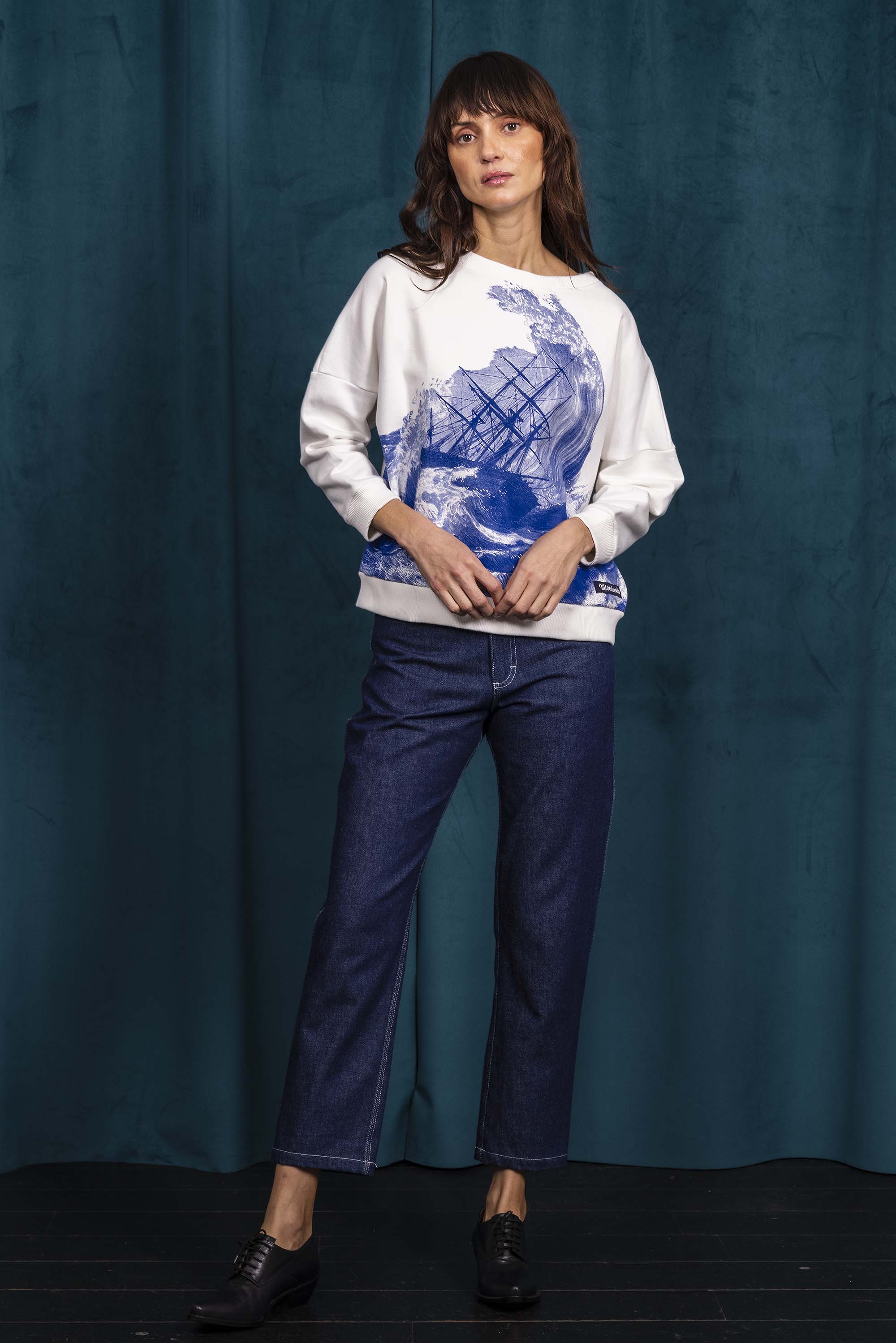 Sweatshirt Contracorriente Rescate Écru sweatshirts Misericordia, modèles cosy et tendance, des basiques colorés aux pulls à slogan